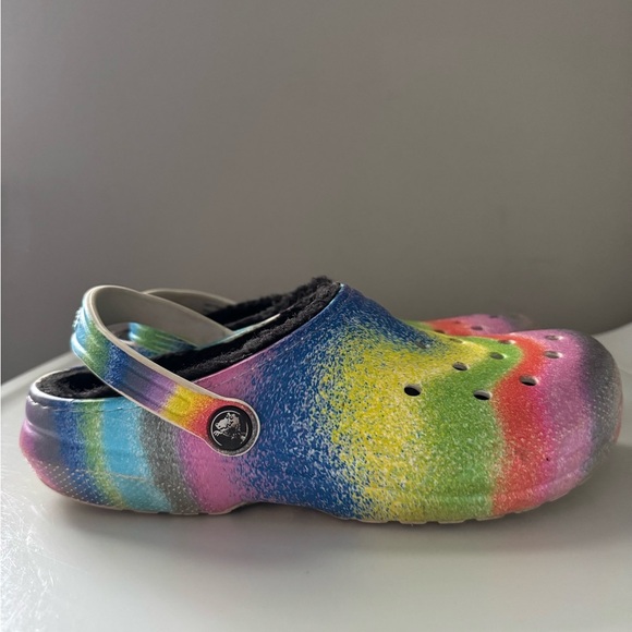 CROCS Colorful Spray Paint Kids Lined Clogs J 5 - Picture 1 of 6
